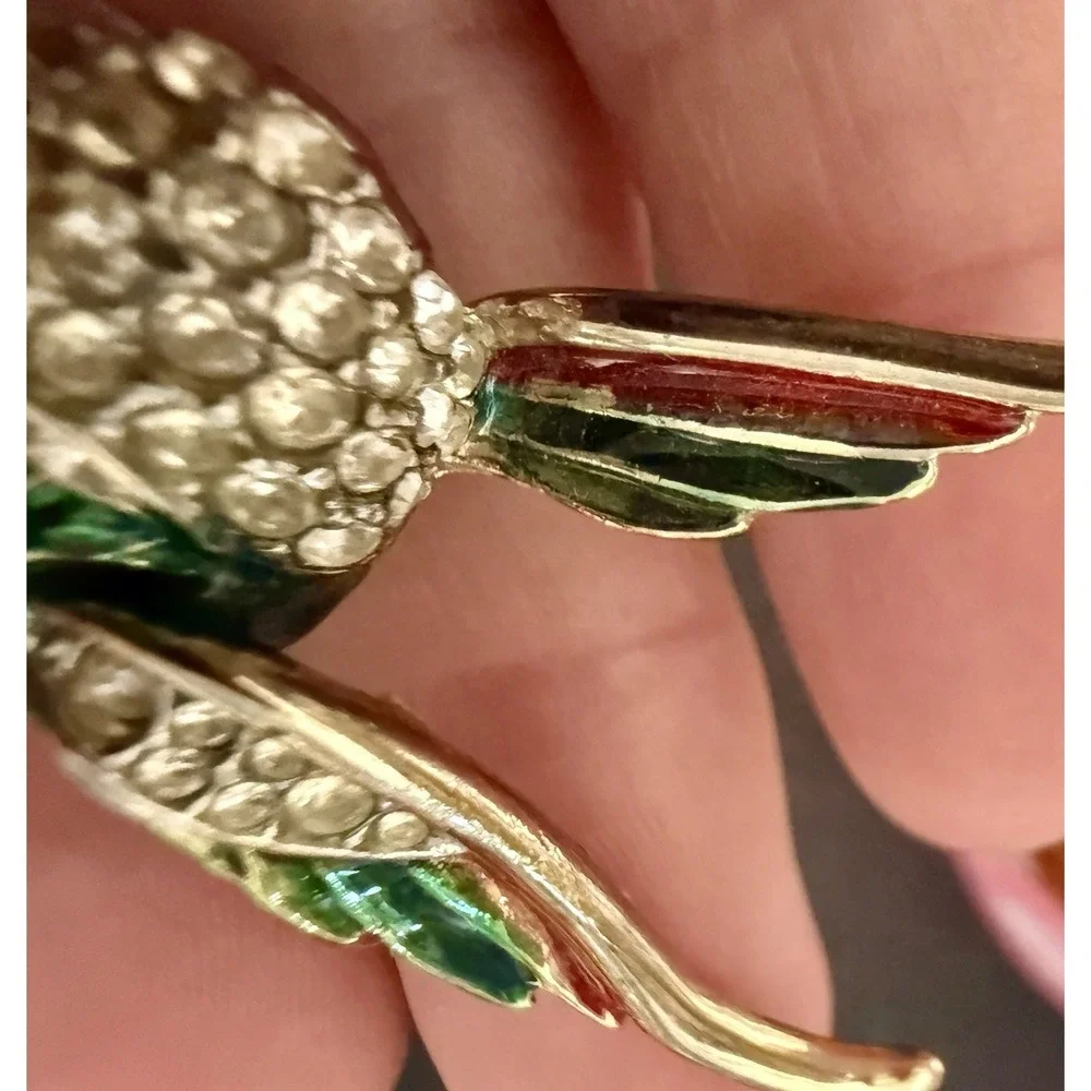 Vintage Rhinestone Enamel Hummingbird Brooch Pin Gold Tone Made In Taiwan